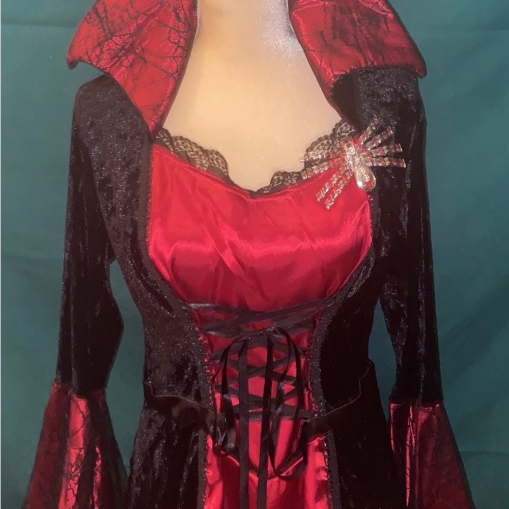 🎃 Halloween Costume  Women's Vampiress Long Satin/Lace Dress Web Design Plus Sz - Picture 5 of 7